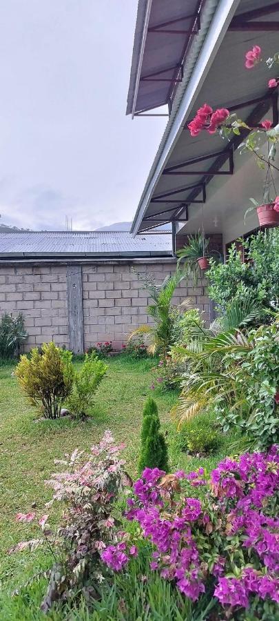 Hospedaje Oxa Paraiso Oxapampa Exterior foto